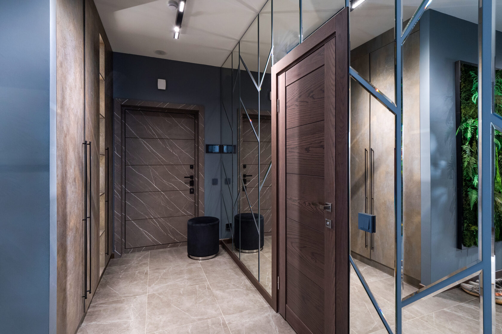 Прихожие и шкафы-купе