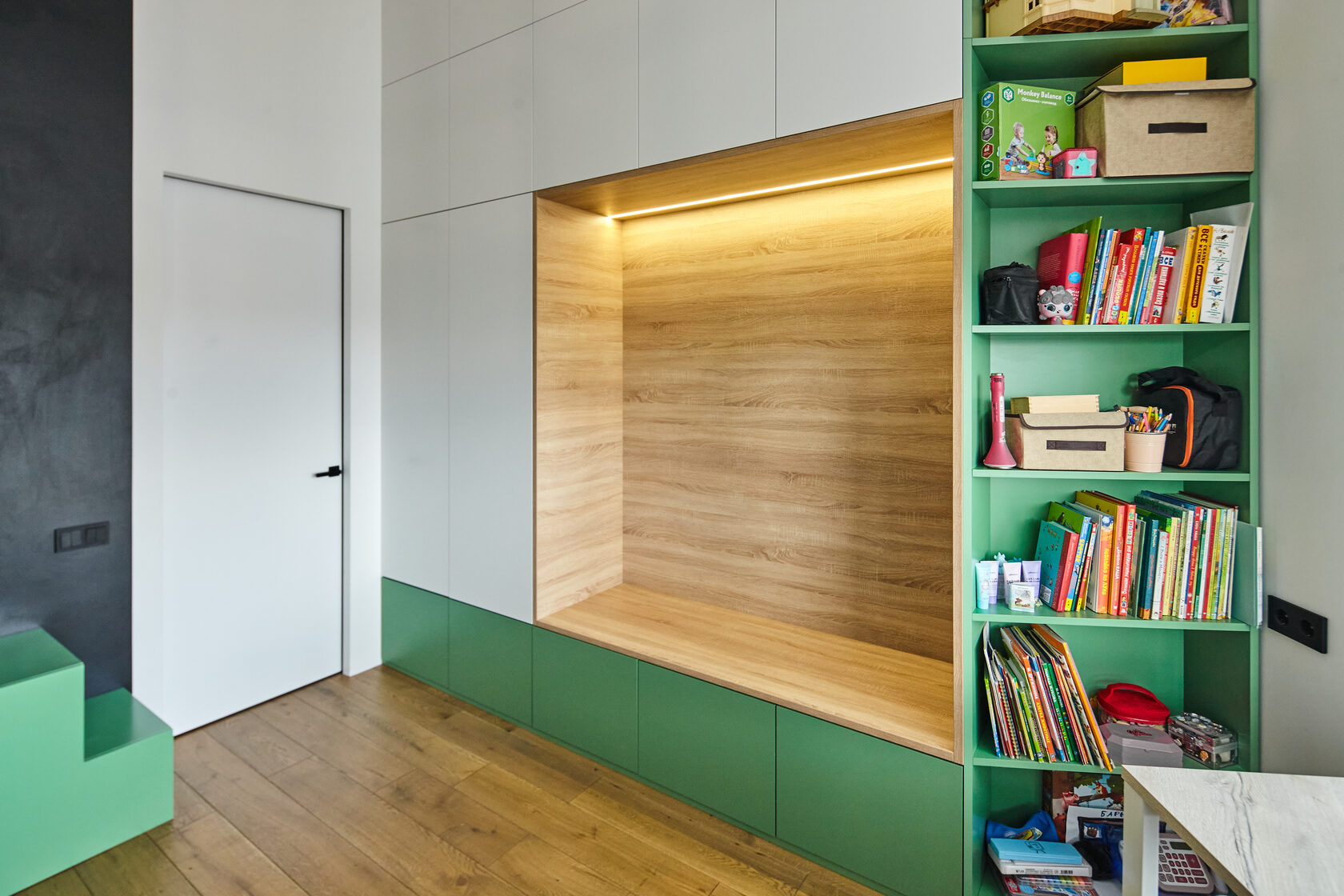 Пластик EGGER